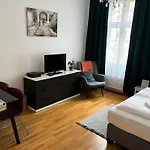 Casa Nostra - Ruhig&zentral wohnen am Augarten